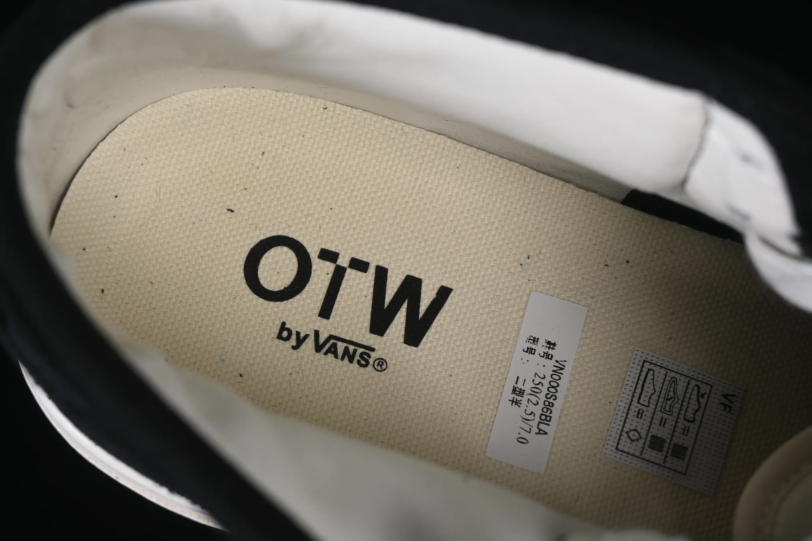 All categories Vans Vans series Vans Mid Vans China Vans Half Cab Reissue 33 Vans official retro casual simple versatile skateboard shoes VN000S86BLA